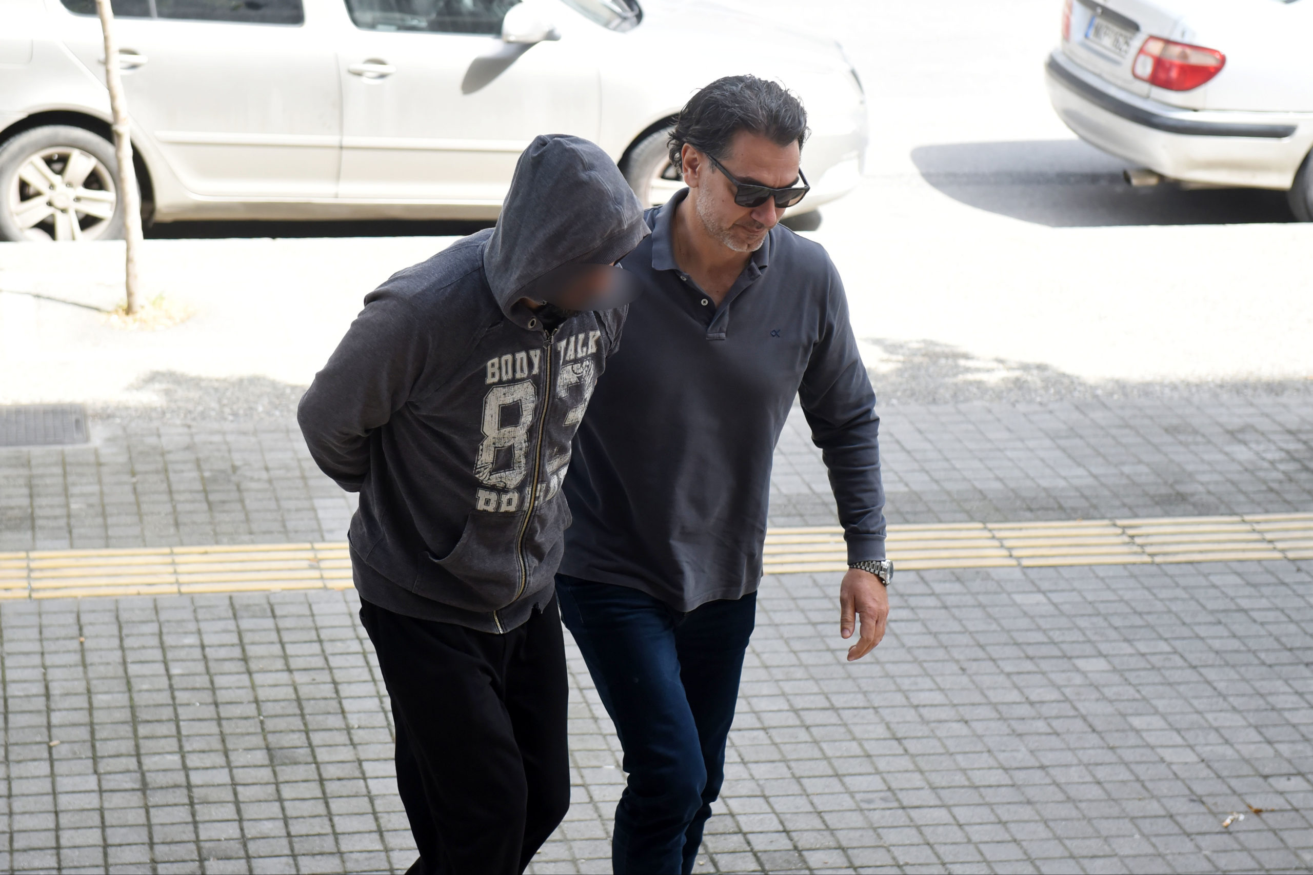 Θεσσαλονίκη: Άγριο έγκλημα για περιστέρια – Διώξεις σε βάρος δύο συλληφθέντων