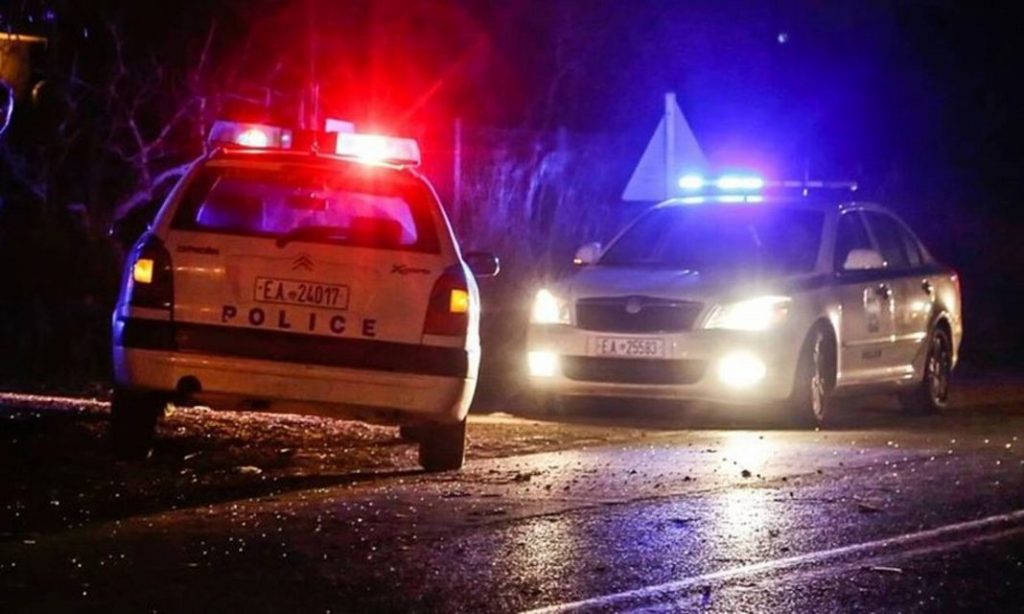 Σοκ στην Εύβοια: Αυτοκίνητο κατέληξε σε γκρεμό – Ευτυχώς ο οδηγός ελαφρά τραυματισμένος