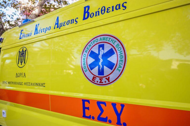 Σοβαρό τροχαίο Κρήτη: Νεαρός αναίσθητος μετά από σφοδρή σύγκρουση