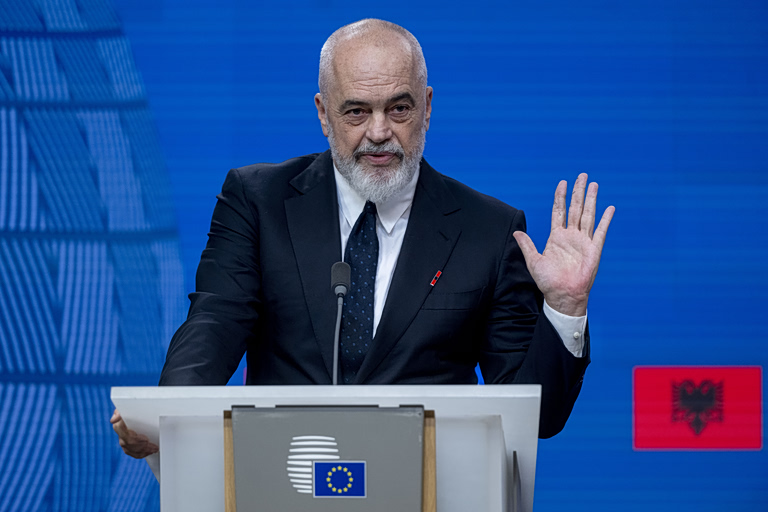 Ράμα: Έκπληξη για αντιδράσεις ΥΠΕΞ, μιλά για ιδιωτική φύλαξη στη Ζβερνέτς