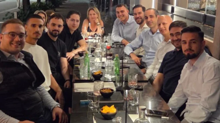 Ο Γρηγόρης Δημητριάδης με τη ΔΑΠ και την ΟΝΝΕΔ στα Ιωάννινα – μήνυμα συνεχούς στήριξης στη νεολαία