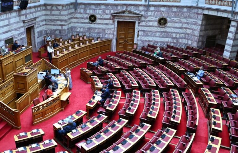 Στη Βουλή η μεγάλη μεταρρύθμιση για την Αυτοδιοίκηση: Πώς θα εκλέγονται πλέον δήμαρχοι και περιφερειάρχες