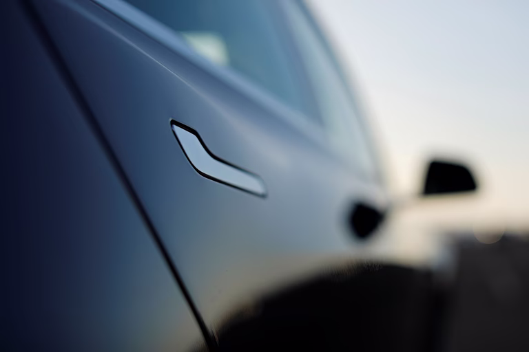 Κίνα: Ανάκληση εκατομμυρίων αυτοκινήτων Tesla λόγω κινδύνου