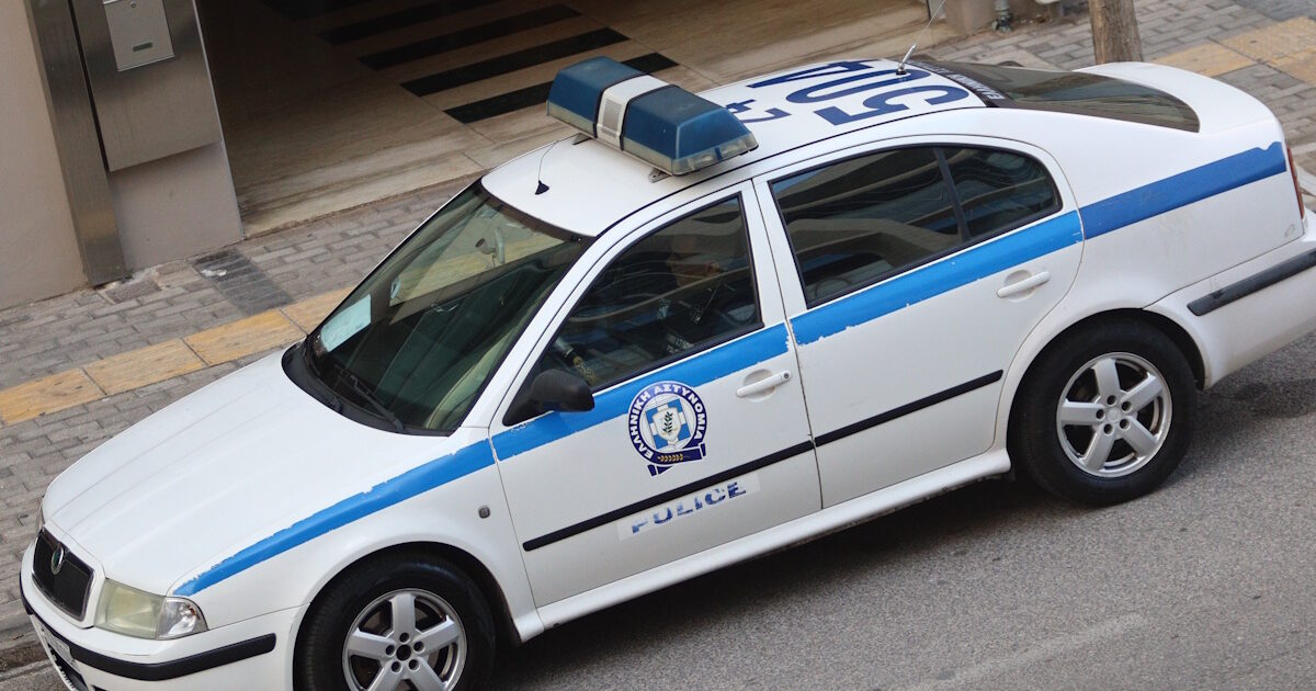 Μητέρα Εξαναγκάζει Κόρη σε Σεξ – Σύλληψη 56χρονου Λαυρίου
