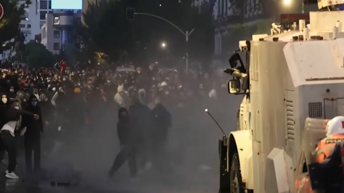 Αλβανία: Κλιμάκωση αναταραχών, έκκληση για ηρεμία από την Εκκλησία, Ράμα αρνείται παραίτηση