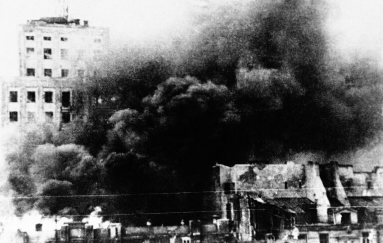 Εξέγερση Βαρσοβίας: 63 μέρες ηρωισμού, ηθικής προδοσίας & ερείπια