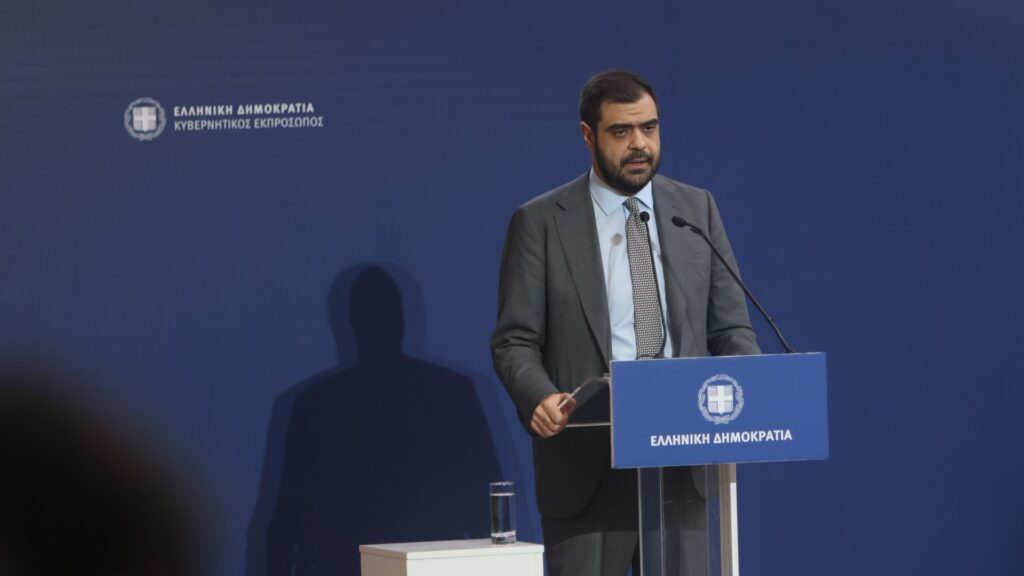 Μαρινάκης: "Αθώος ο Τριαντόπουλος" – Άρνηση Παρεμβάσεων στη Δικαιοσύνη