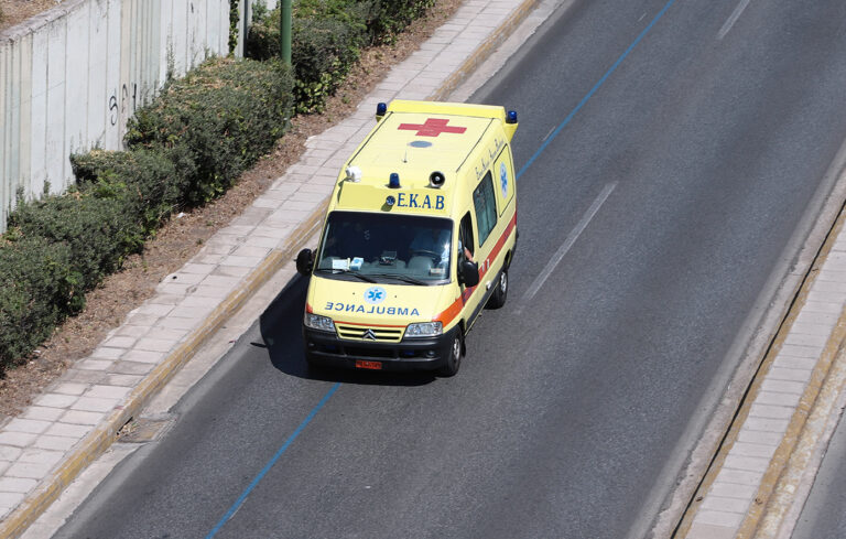 Λεωφ. Κηφισίας: Τροχαίο με παράσυρση πεζής προκαλεί σοβαρά κυκλοφοριακά προβλήματα